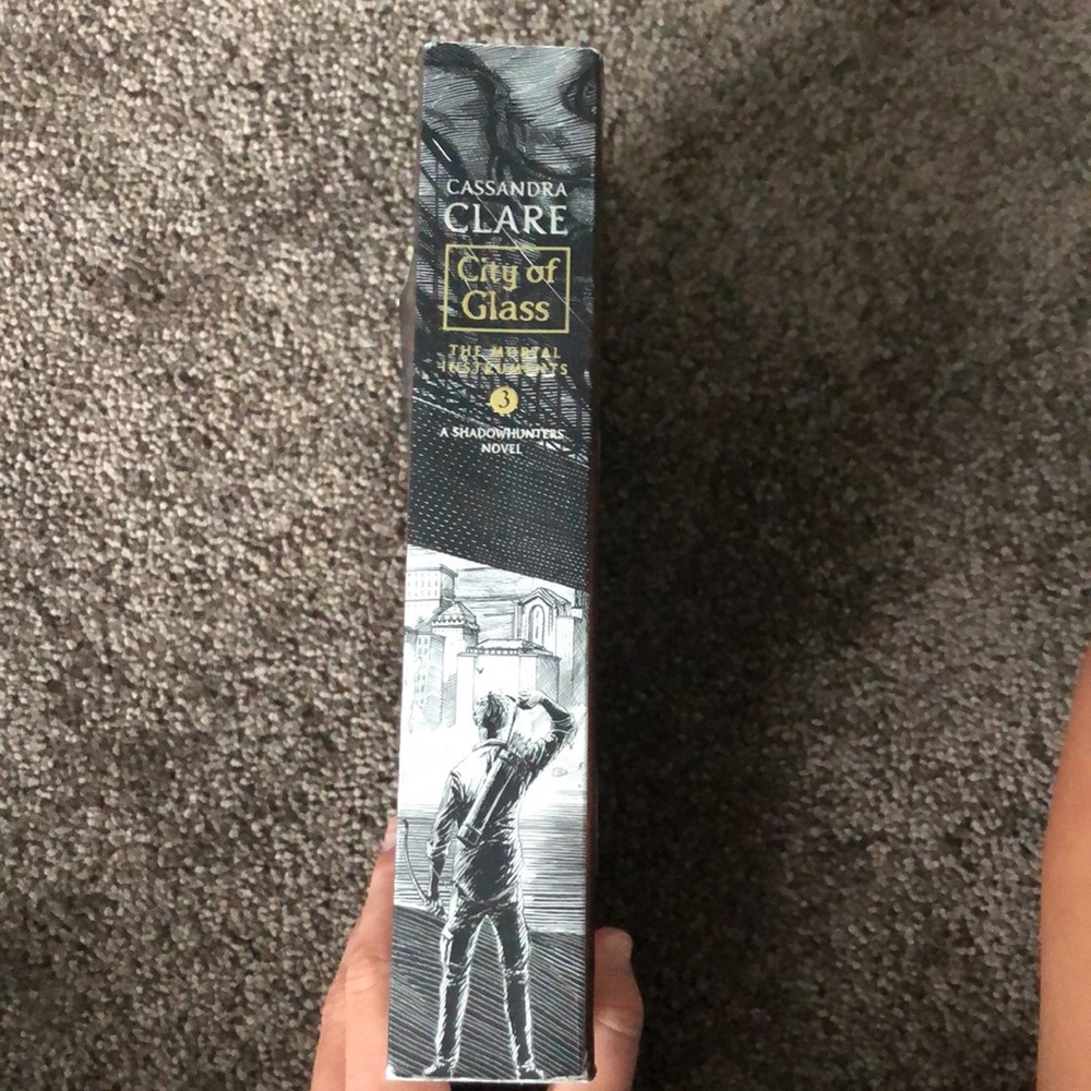 The Mortal Instruments Books 1-3 - Picture 7 of 7